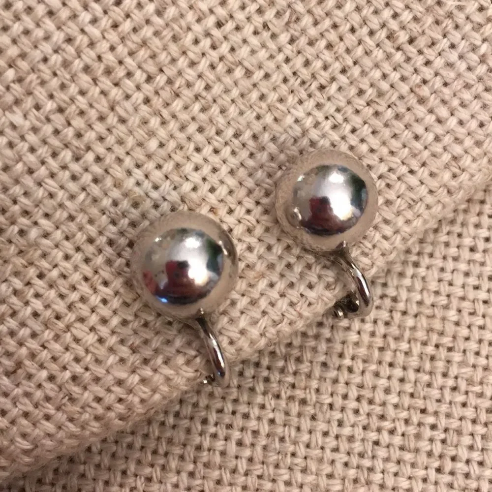 Silvertone 9-10mm Ball Clip Earrings